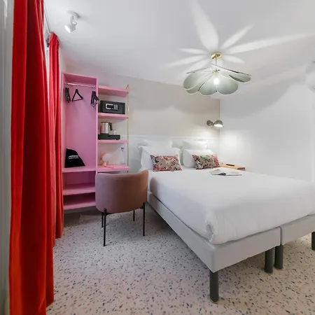 Hotel Trendy Canettes