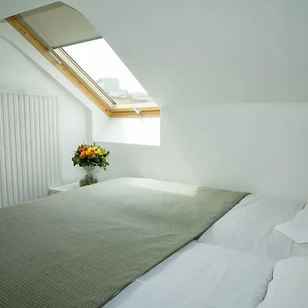 Trendy Canettes Hotel 3*