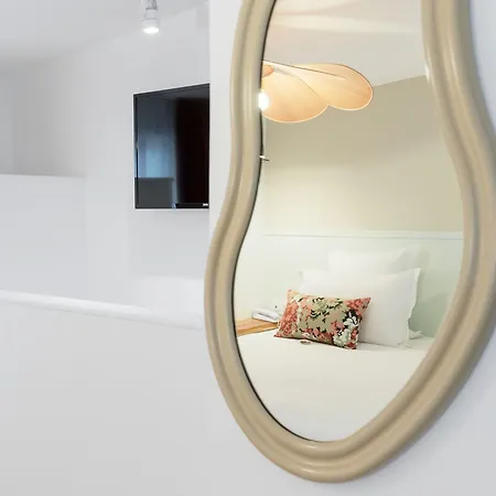 Trendy Canettes Hotel 3*