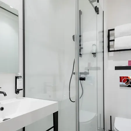 Hotel Trendy Canettes Parigi