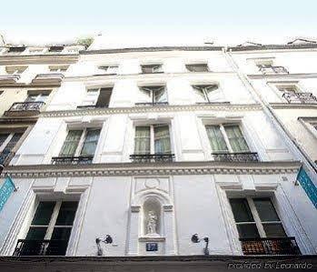 Trendy Canettes Hotel