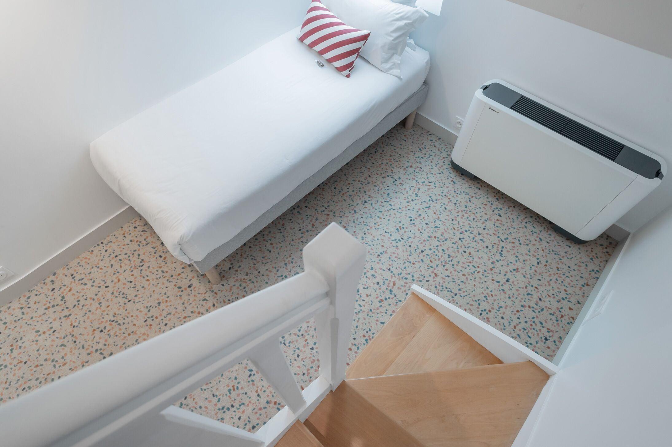 Trendy Canettes Hotel